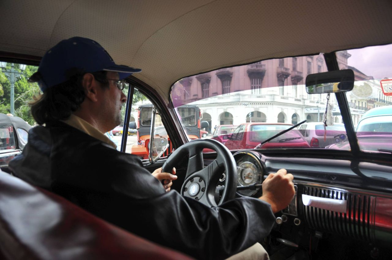 Illustration for article titled Even More Old Cars Down On The Cuban Street